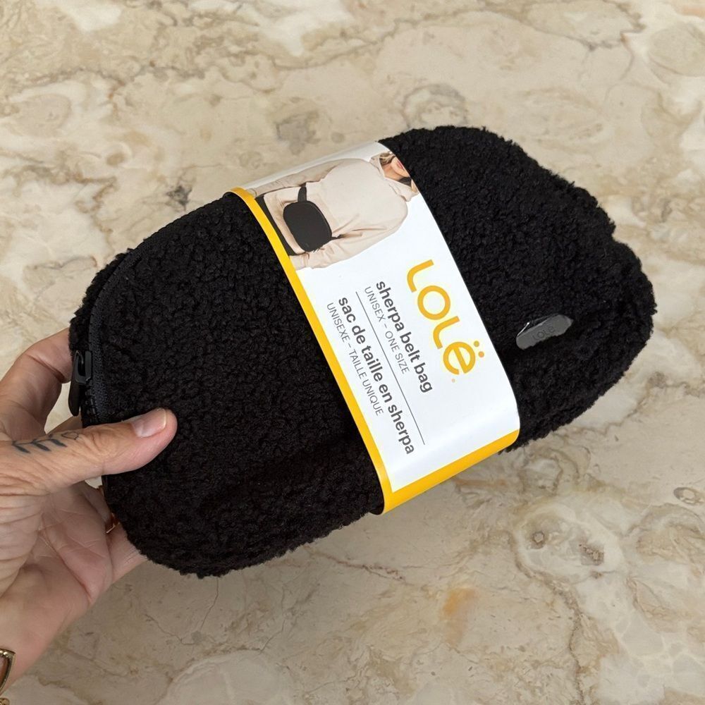 NWT Lolë Unisex Black Sherpa Belt Bag